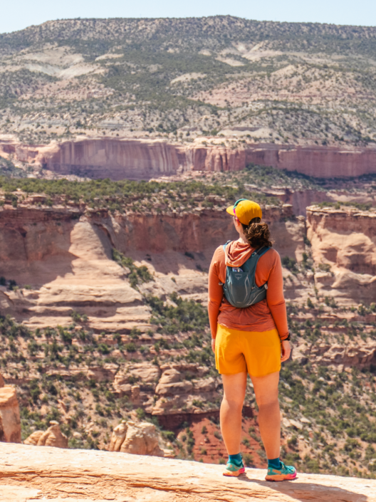 emma is wearing her trail running hydration vest