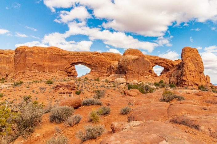 easy hikes in arches national park north and south windows you can see when hiking in arches national park
