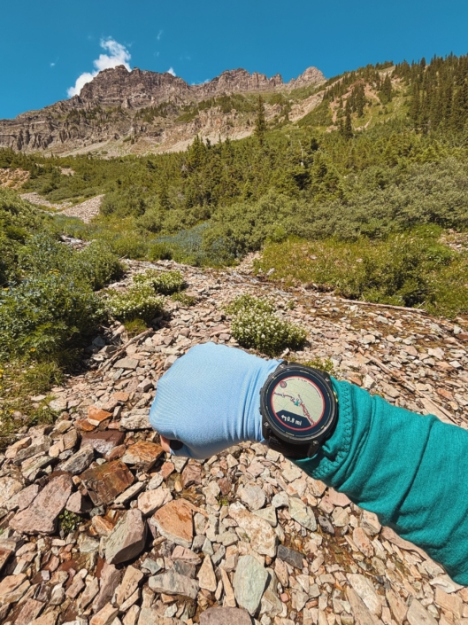 navigation tools for hiking garmin enduro 3 displaying maps. a garmin watch is one of the best navigation tools for hiking.