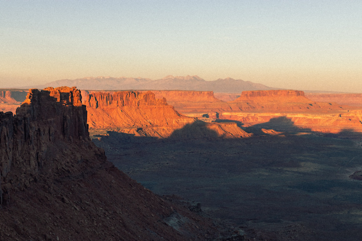 sunrise from panorama point campsite maze district