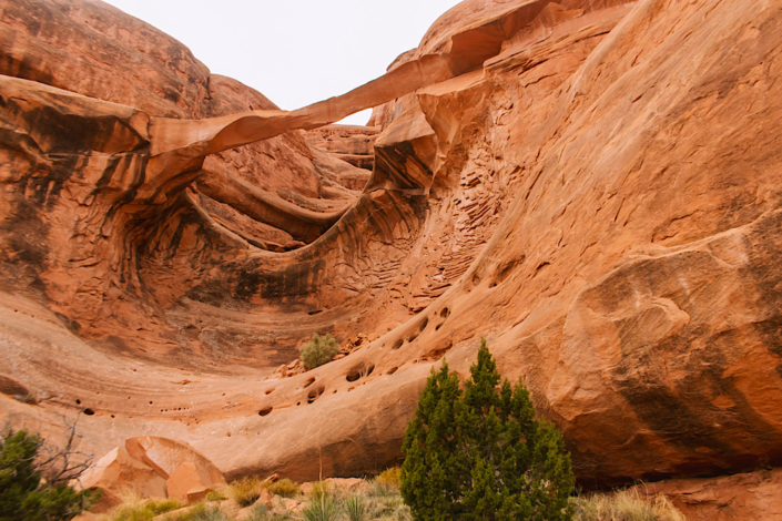 Ring Arch along one of the quieter hiking trails in Arches National Park.